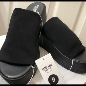 Women’s slide mules NWT